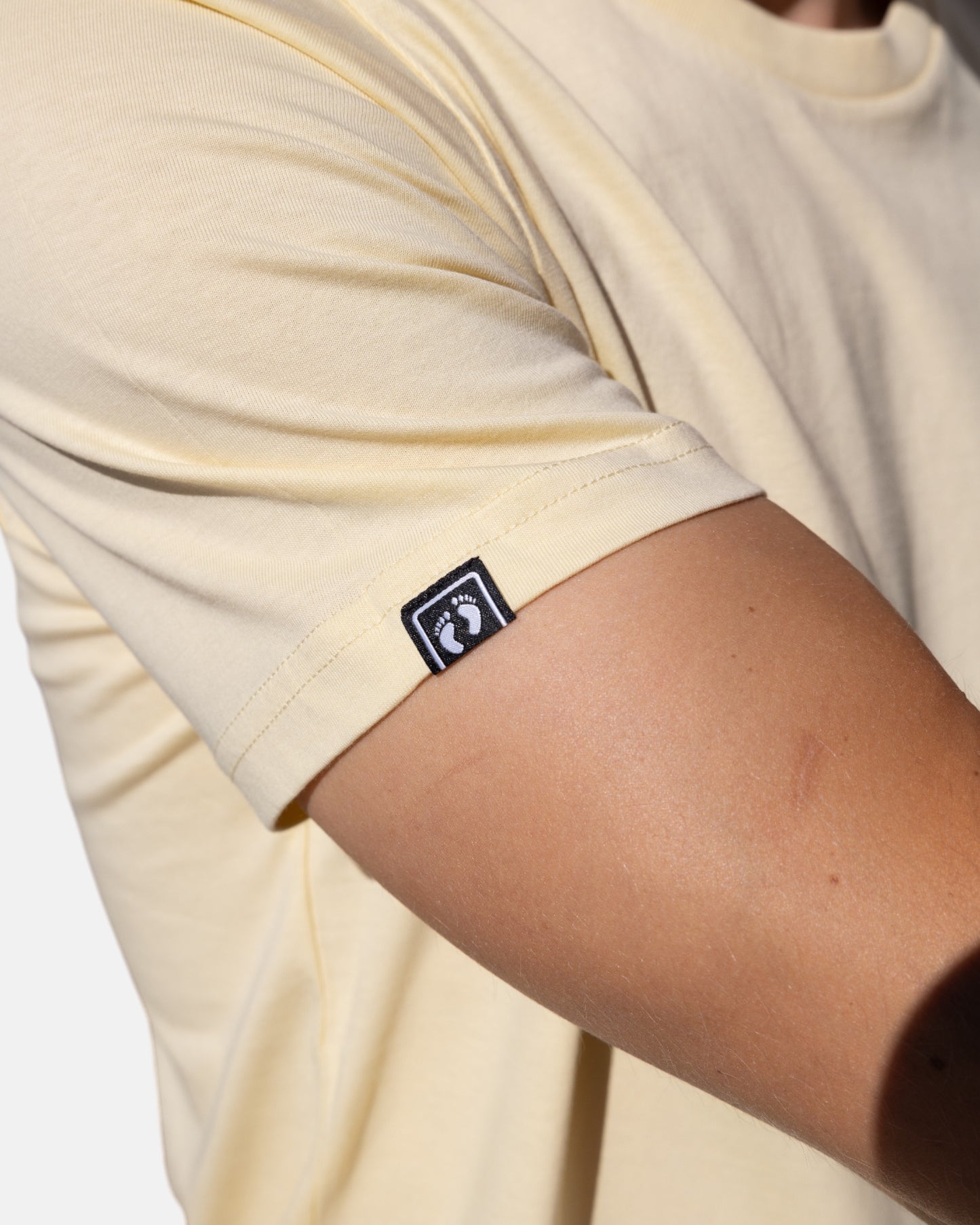 Icon logo t-shirt in 100% organic cotton - Light yellow