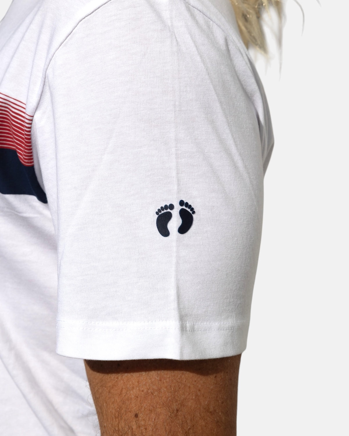 Hang Ten Striped Organic Cotton T-shirt White i 100% ekologisk bomull med klassisk surfstil