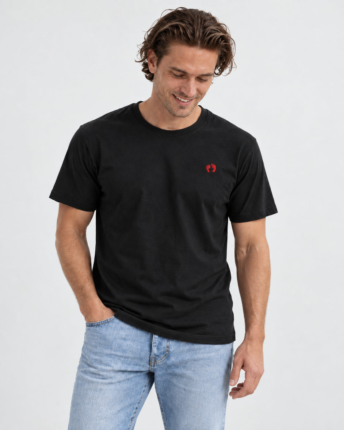 Hang Ten Icon T-shirt Black – studio front