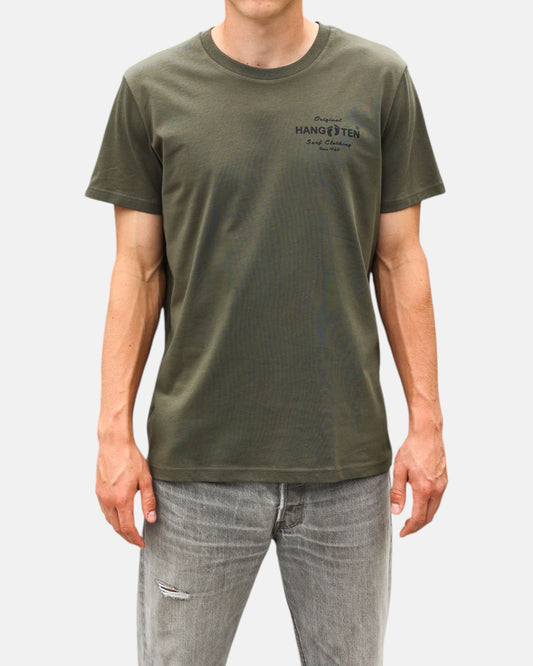 Hang Ten Original Logo T-shirt Green Khaki i 100% ekologisk bomull med klassisk surfstil